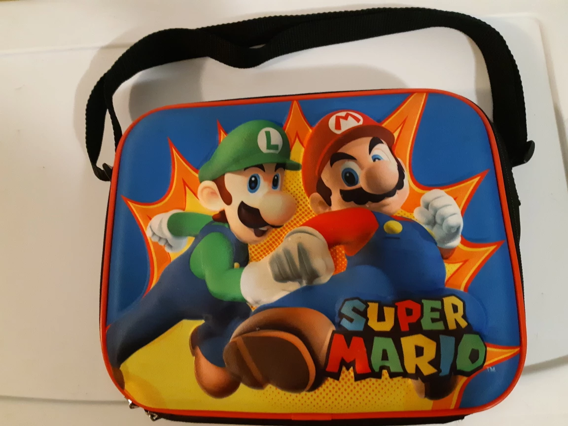 Nintendo Super Mario Bros. Lunch Kit! thumbnail