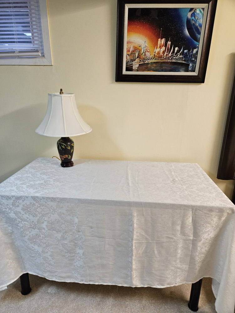 Desk - photo 4