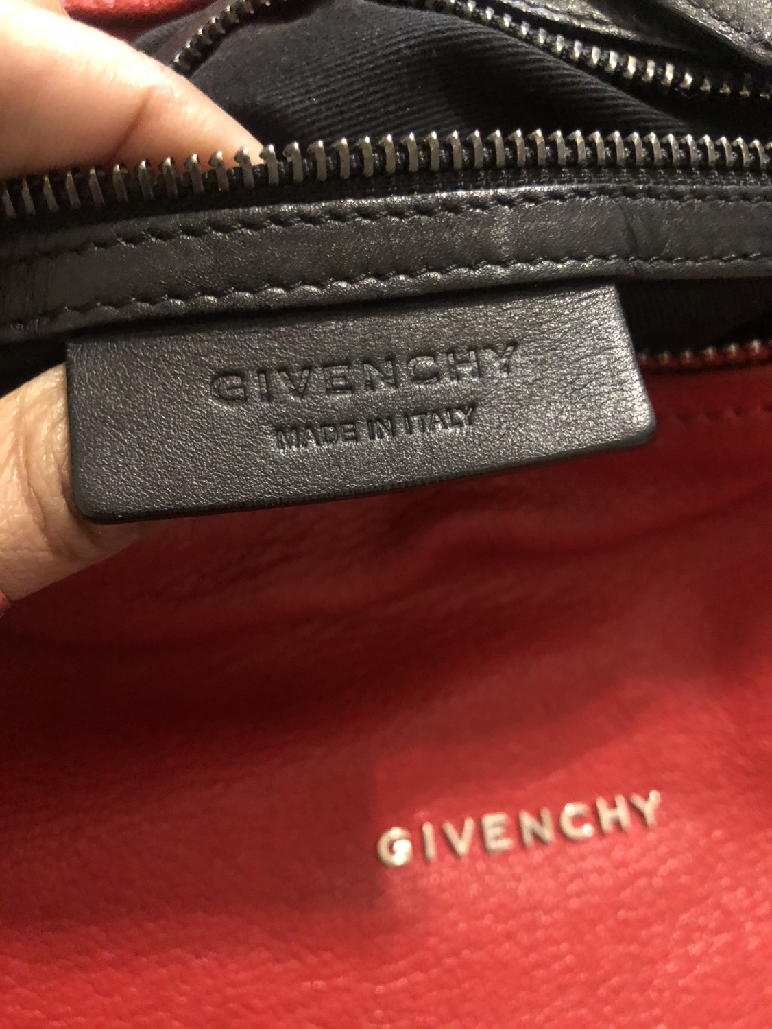 Givenchy -pandora bag -calf Skin leather image indicator(3)