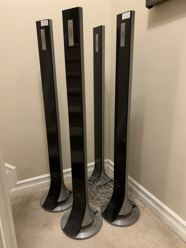 LG slim tower speakers