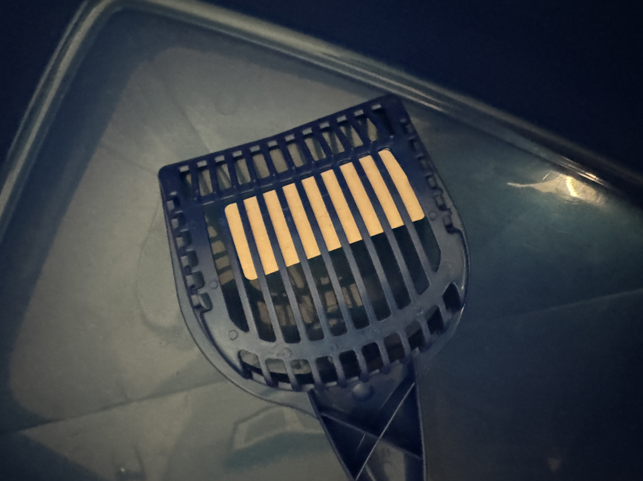 BNIB litter box and scoop image indicator(3)