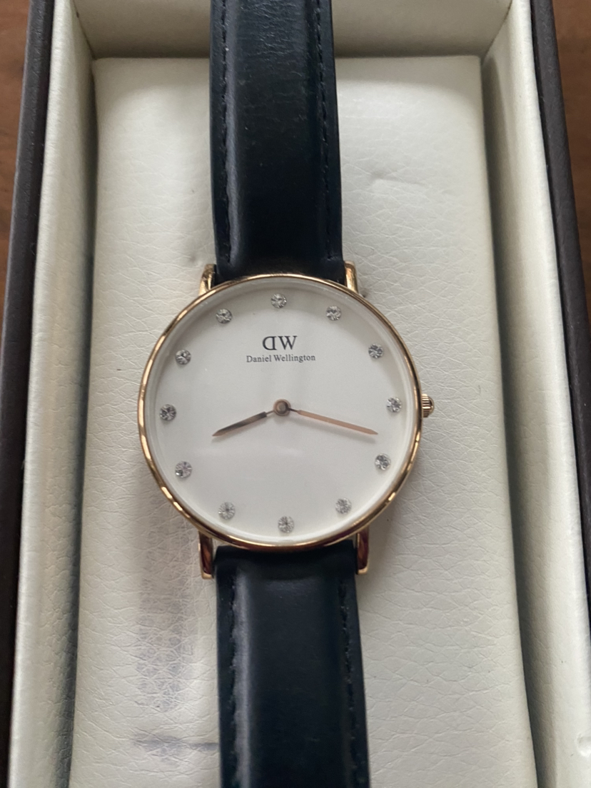 Daniel Wellington Watch image indicator(2)