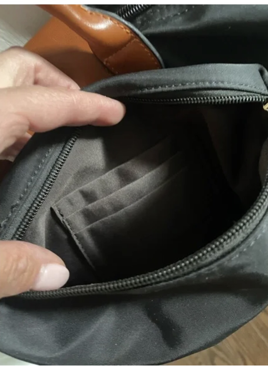 Black nylon purse with wristlet (Not Longchamp) image indicator(7)