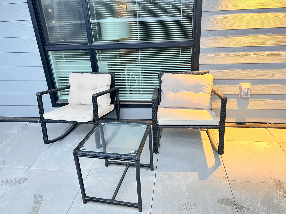 Outdoor patio furniture - photo 2