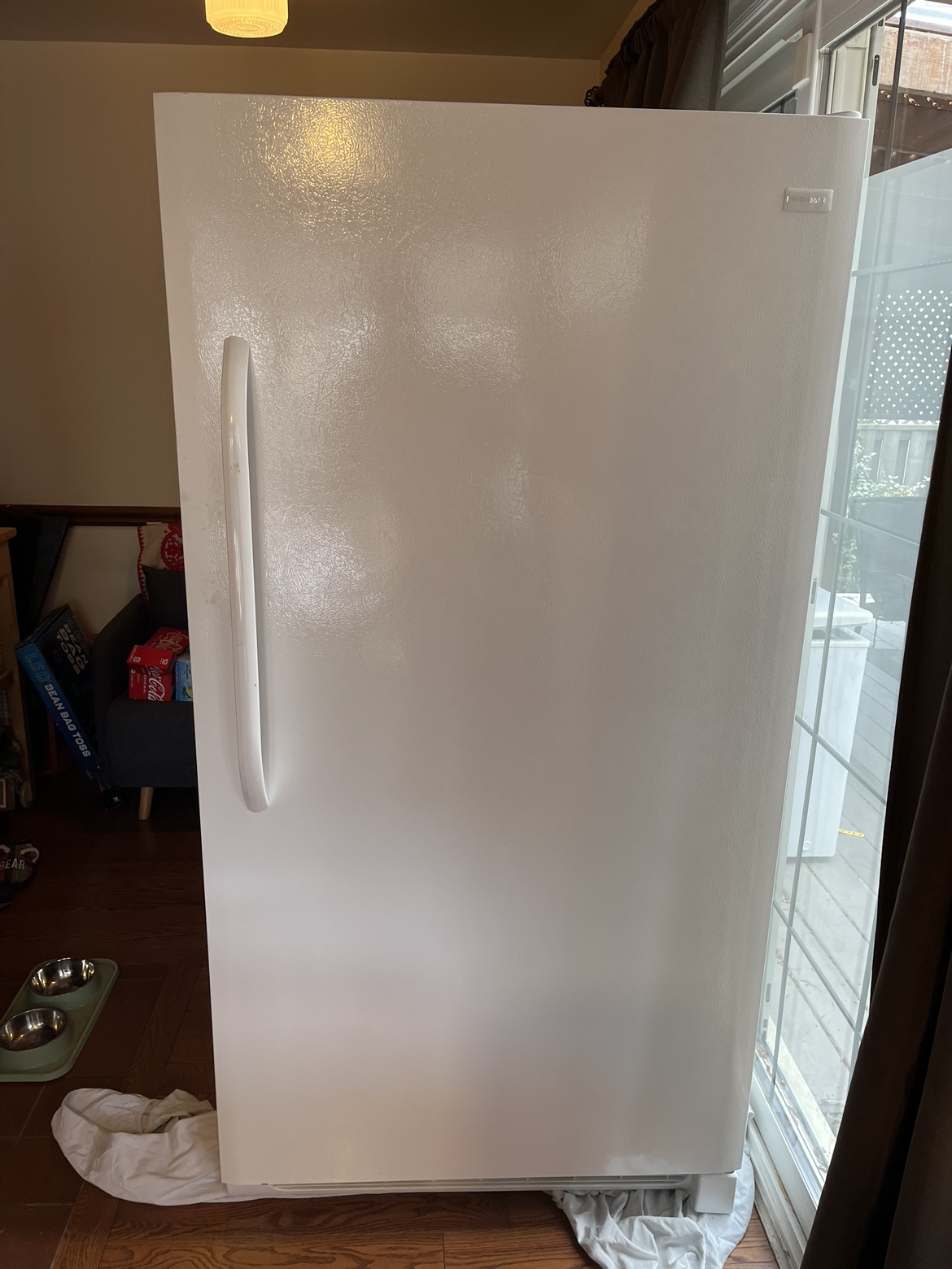 Frigidaire Refrigerator thumbnail