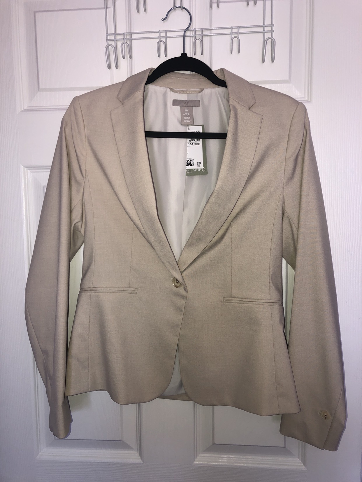 H&M Women’s Full Sleeve Blazer thumbnail