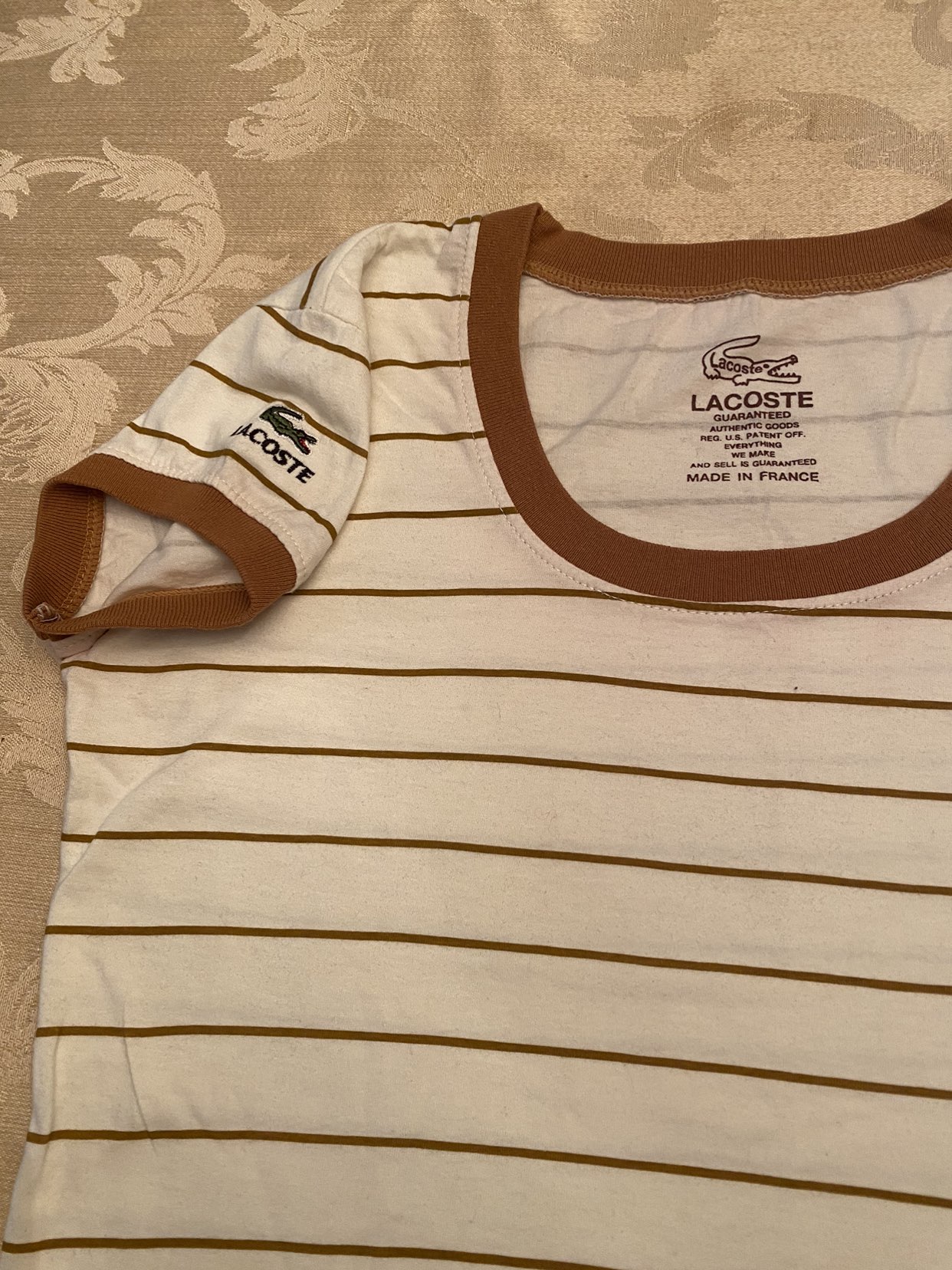 T-shirt, small