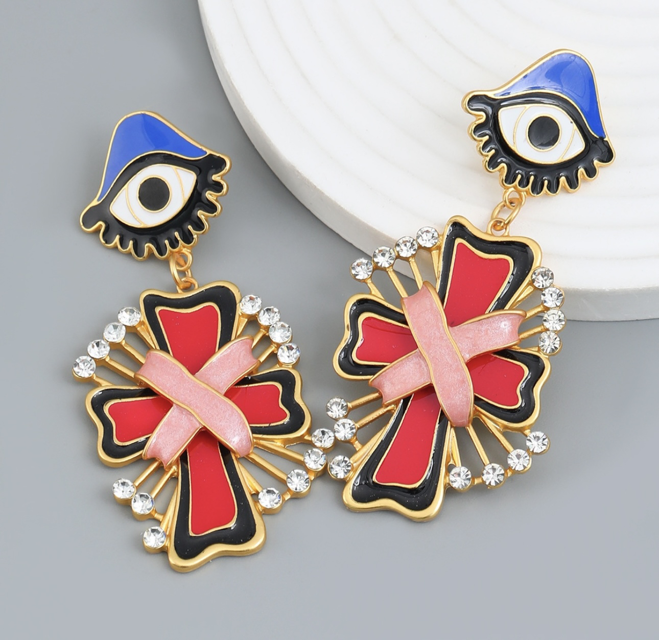 Earings -New - Stylish Statement Pieces!
