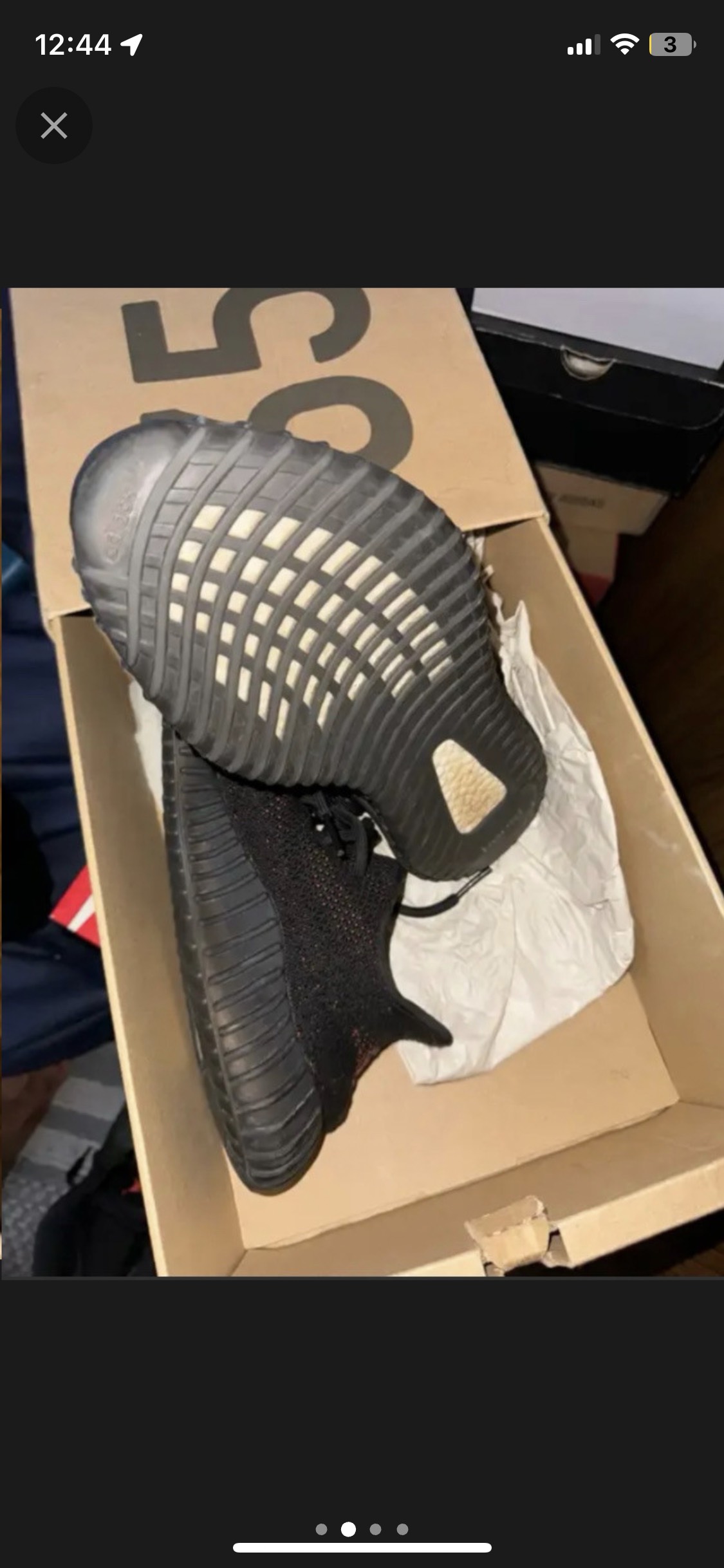 Yeezy 350 v2 image indicator(2)