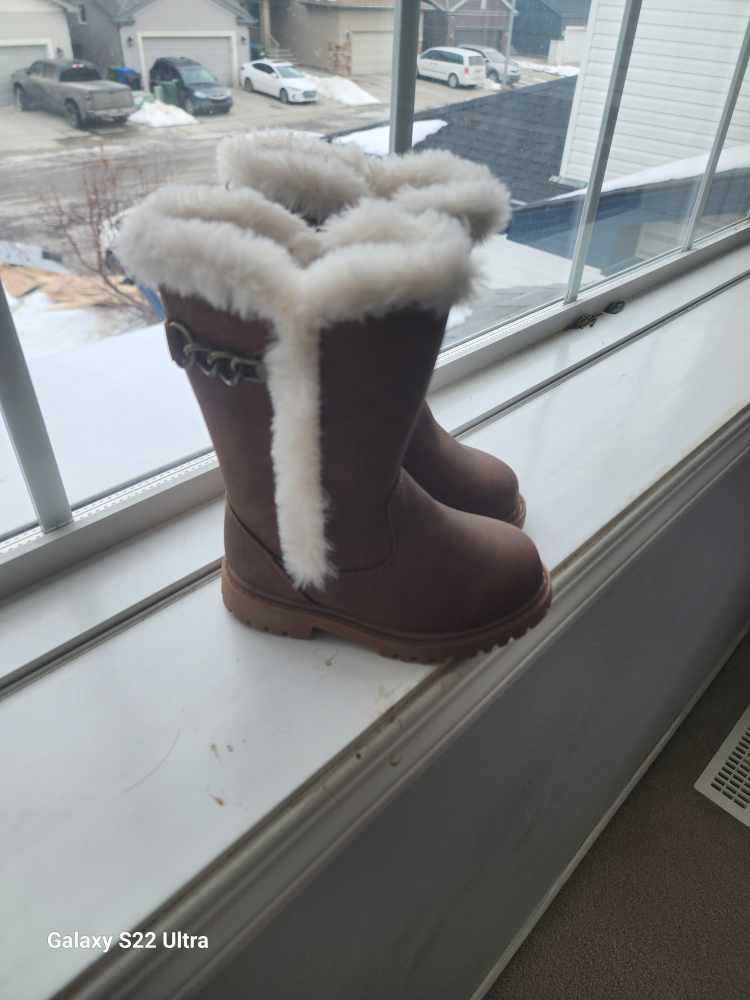 Joe fresh girls boot size 7