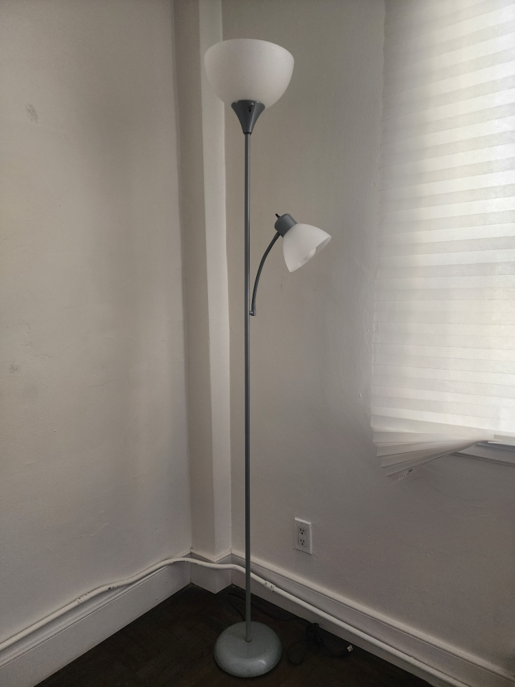 Floor lamp