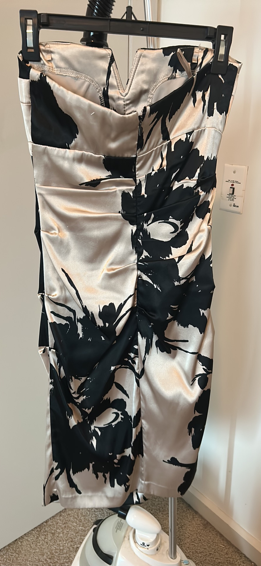 Satin dress - photo 2