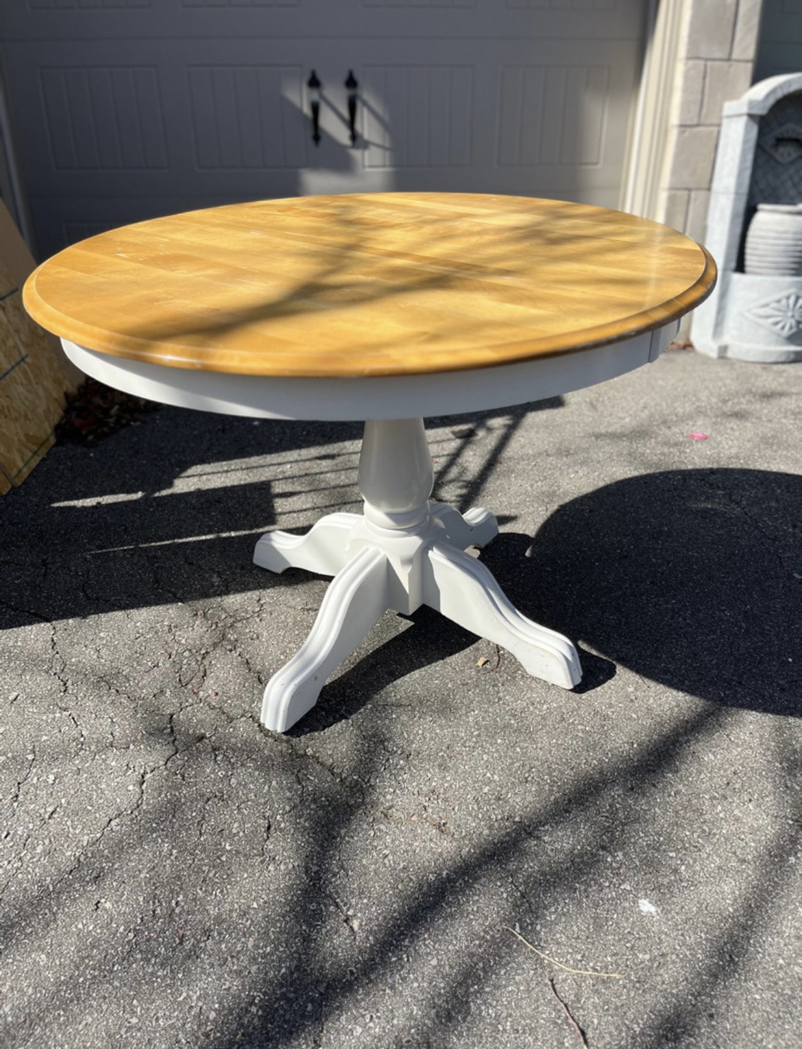 Expandable Wooden Pedestal Table