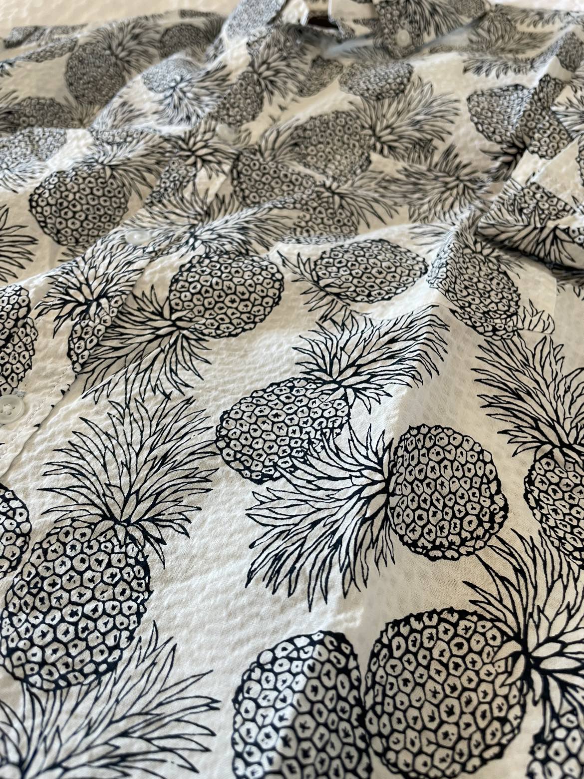 Pineapple shirt image indicator(2)