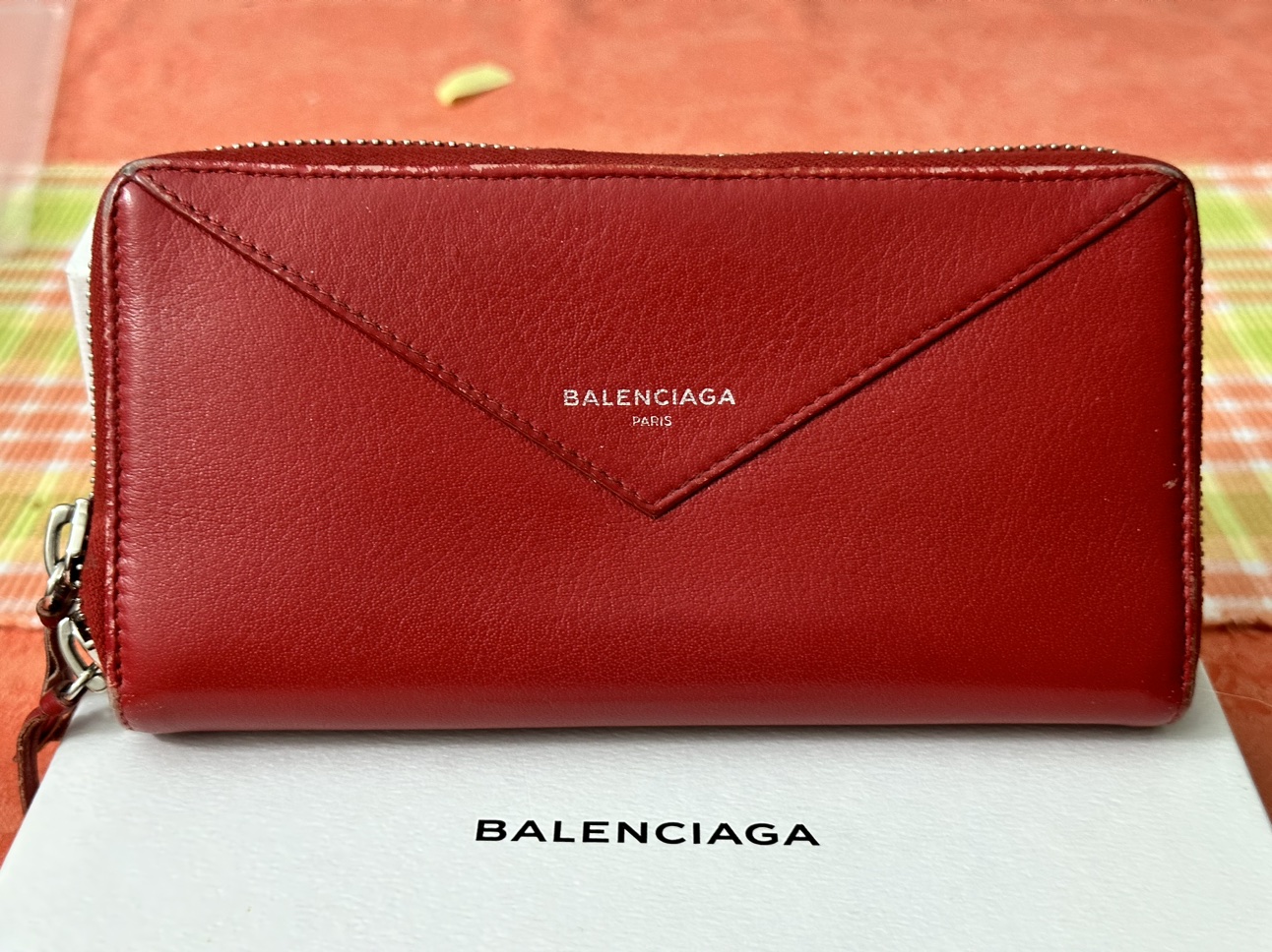 Balenciaga Red Wallet Vintage thumbnail