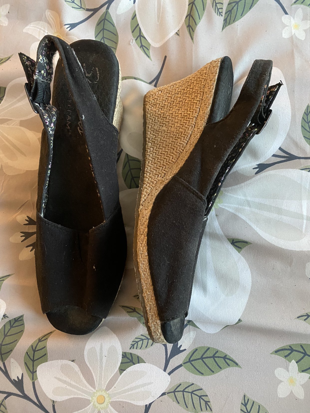 Women’s shoes