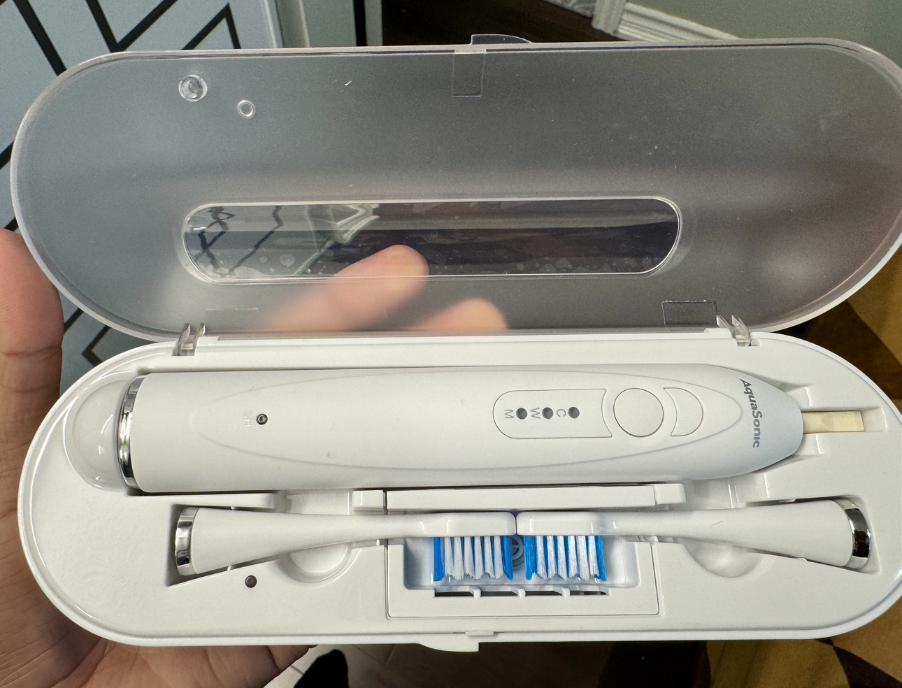 Aquasonic Wireless Charging Electric Toothbrushes - photo 3