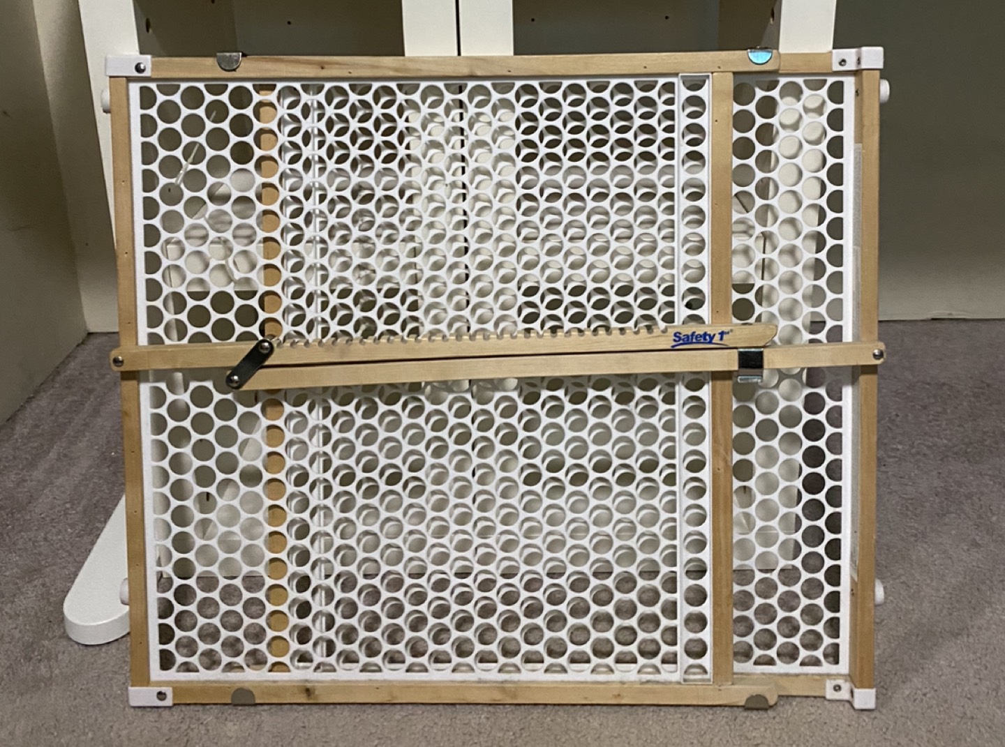 baby/pet gate/roller gate thumbnail