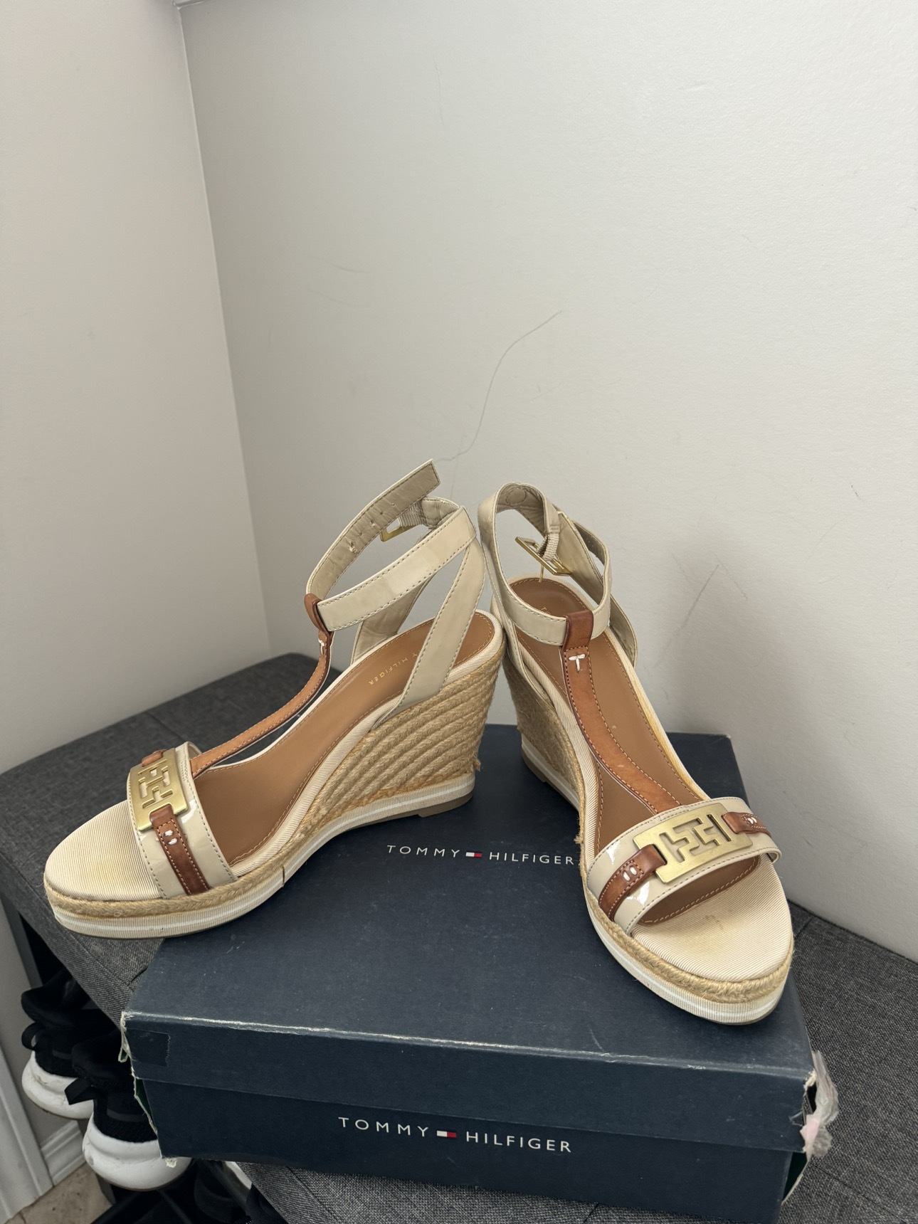 Tommy Hilfiger Wedge sandals - photo 5