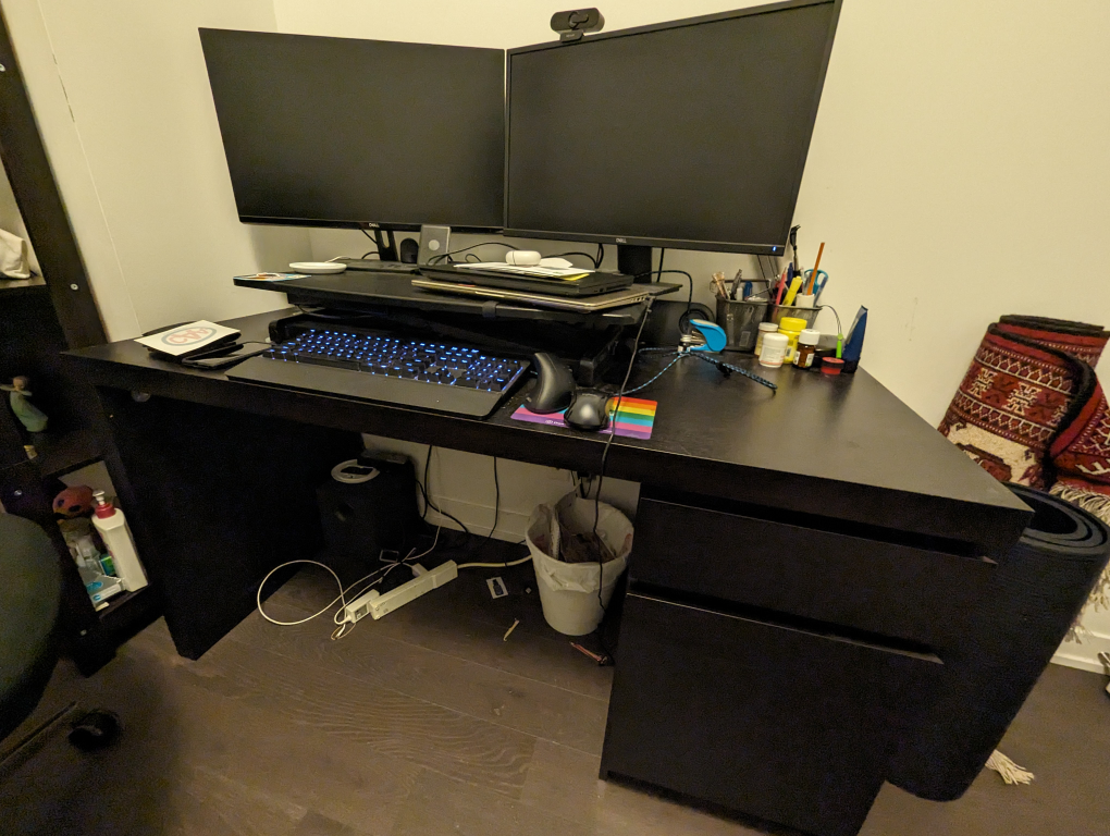 IKEA MALM DESK - BLACK - photo 2