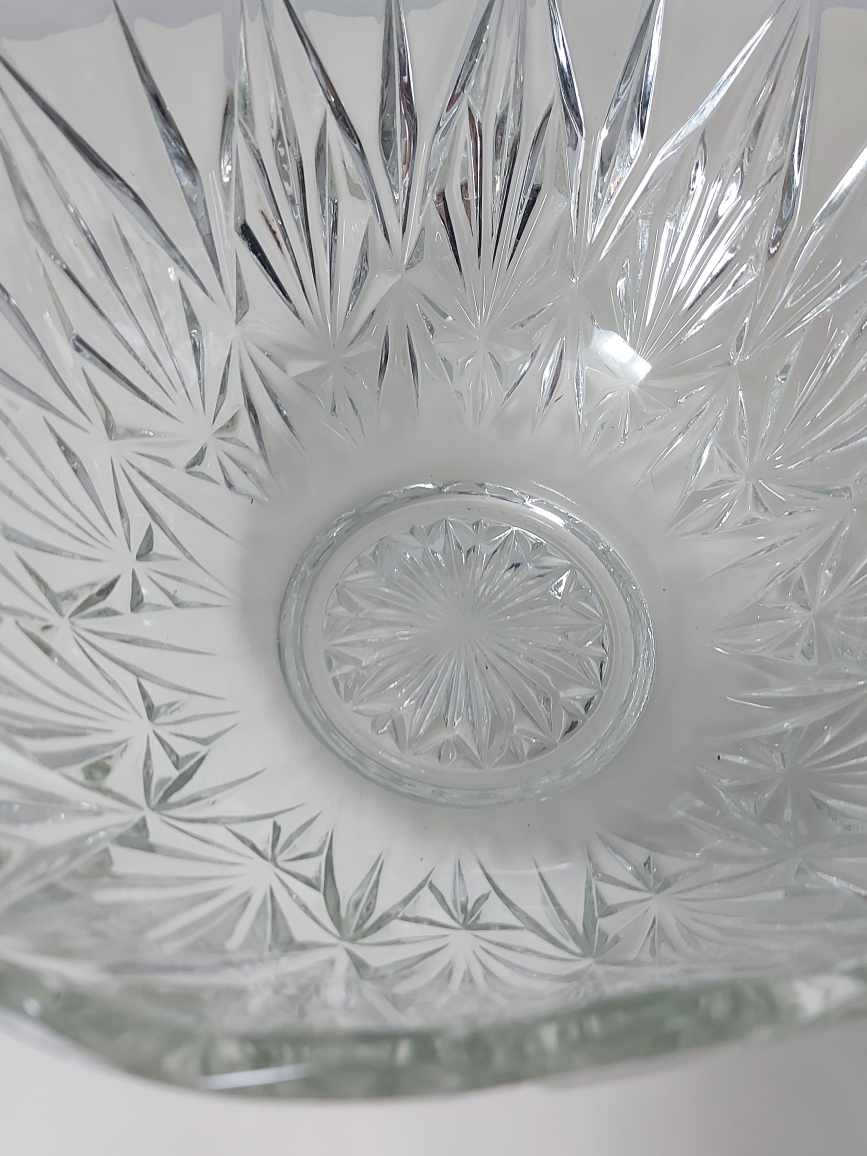 Vintage Crystal Serving Bowl - large size image indicator(4)