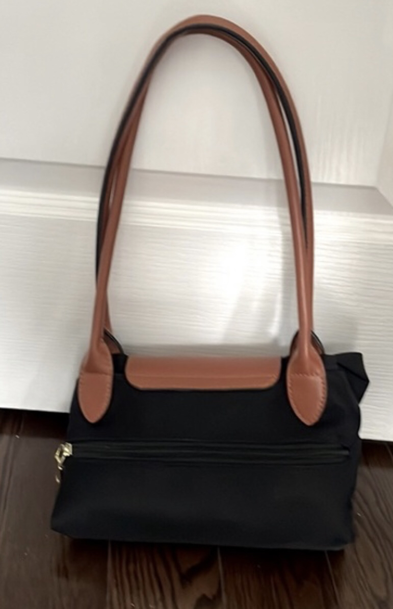 Black nylon purse with wristlet (Not Longchamp) image indicator(9)