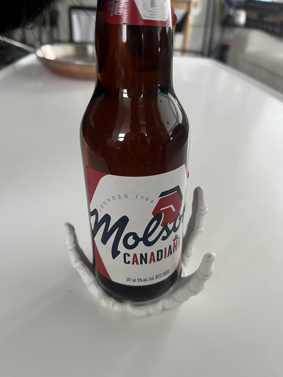 Free skeletal hand holder image indicator(3)