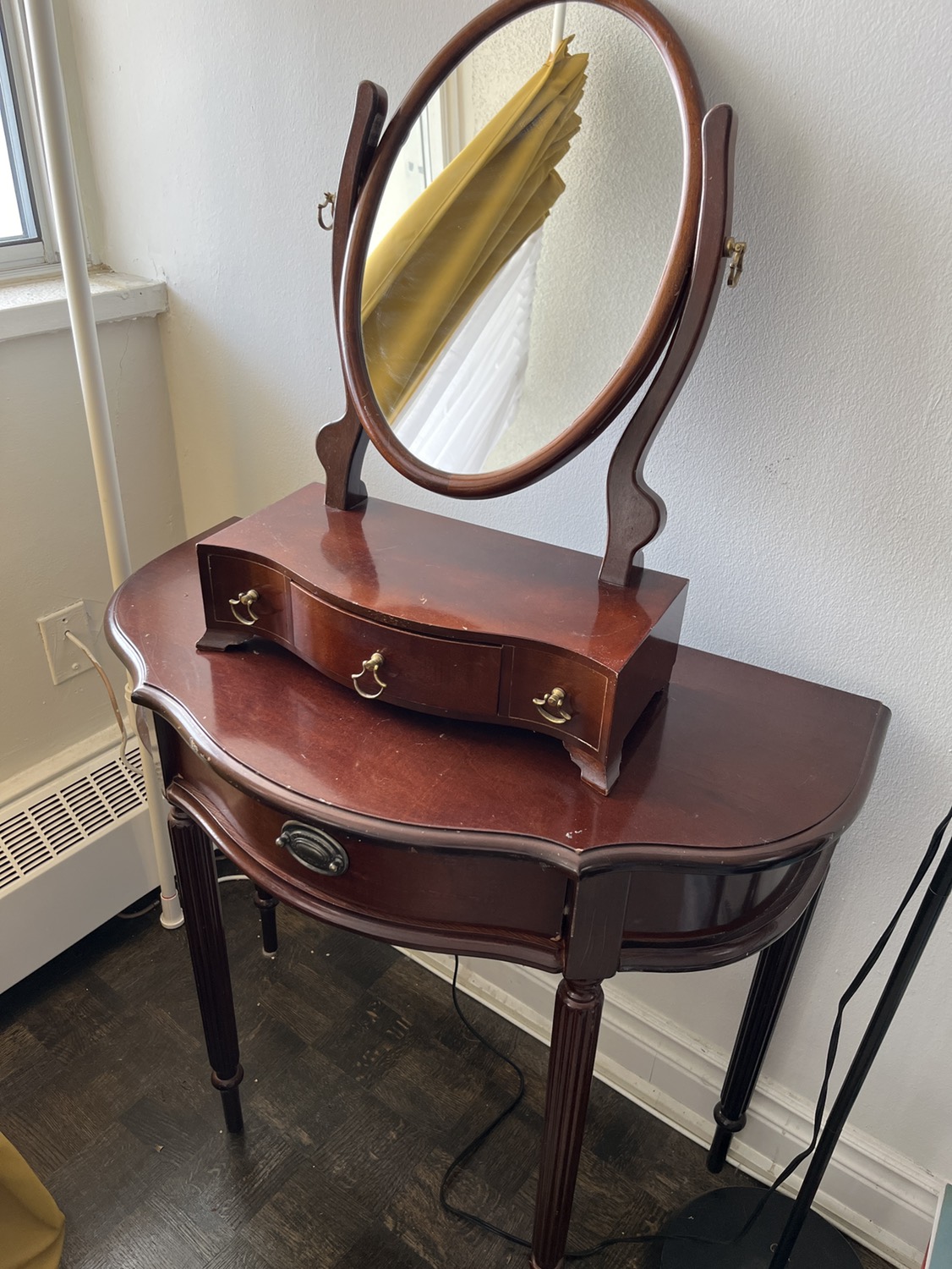 Vanity set- crescent table & adjustable mirror - photo 2