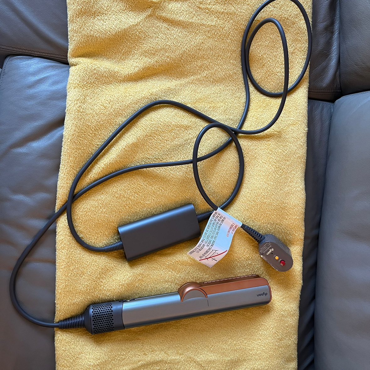 Dyson hair dryer - photo 2