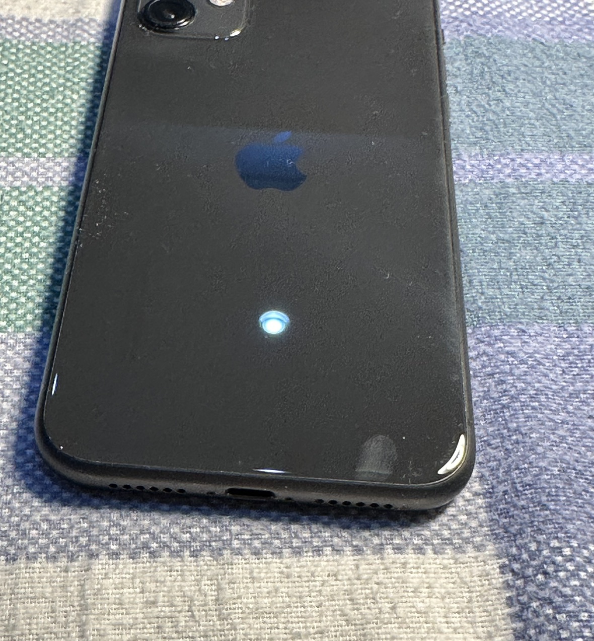 iPhone 11 - photo 2