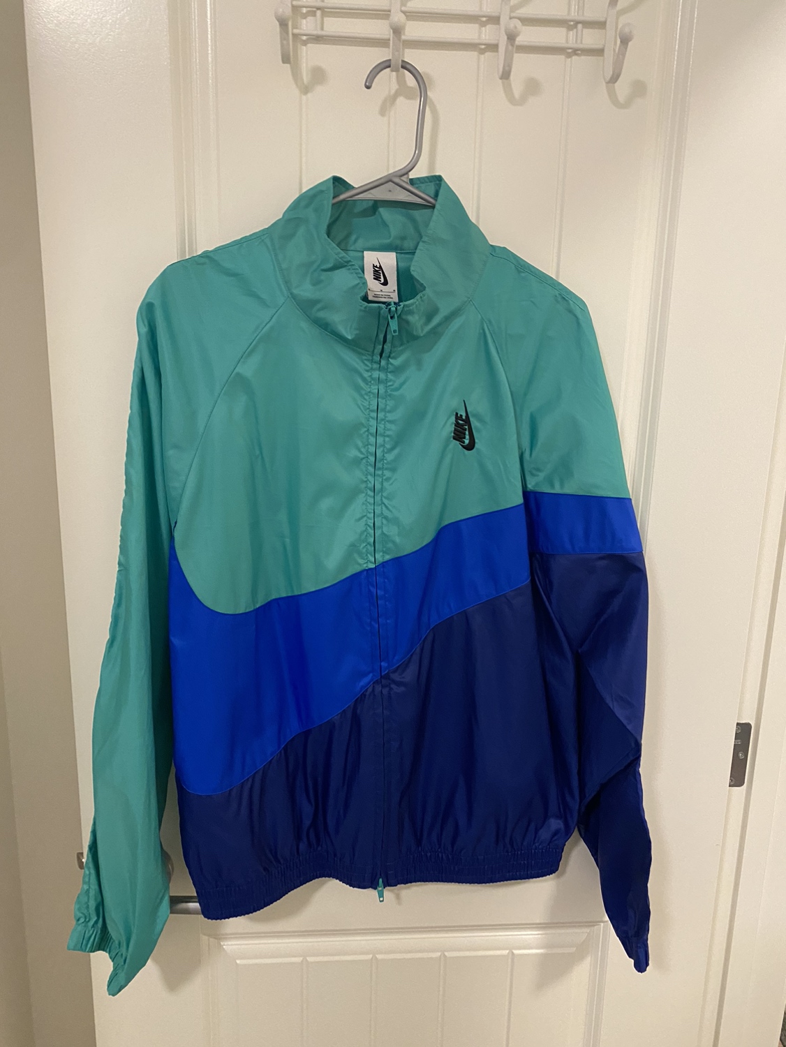 Nike swoosh jacket/ Unisex