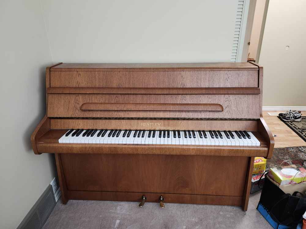 Bentley Piano in great shape