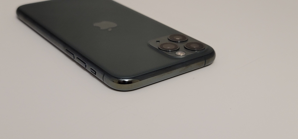 iPhone 11 Pro 64 GB Midnight green UNLOCKED EXCELLENT Condition - photo 5