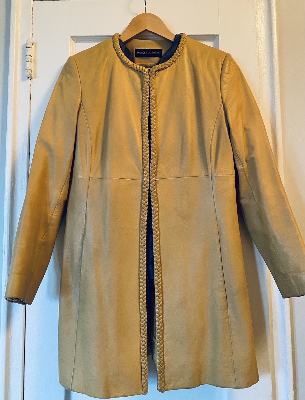 Leather coat 3/4 length. - photo 2