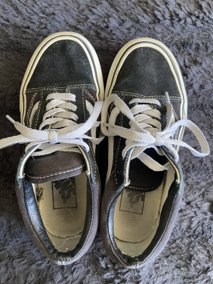 Black Vans - Size 5Youth thumbnail
