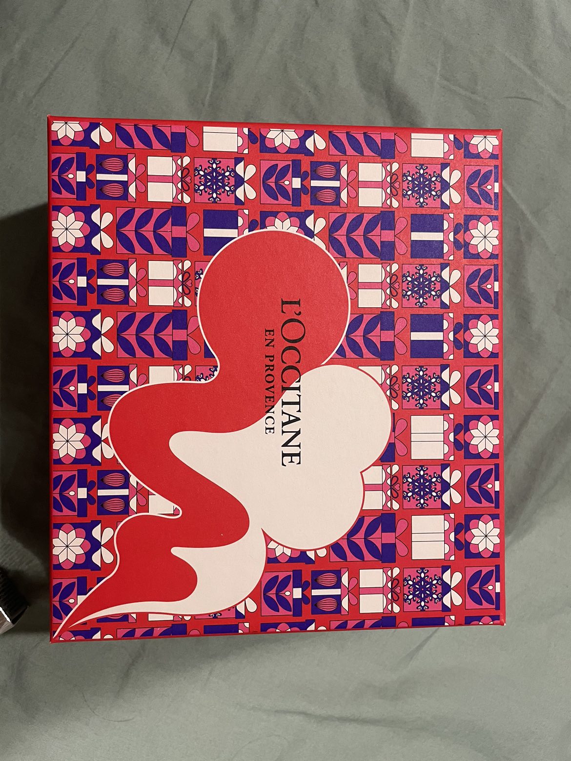 L’occitane shower oil and hand cream set / Almond and flowers image indicator(2)