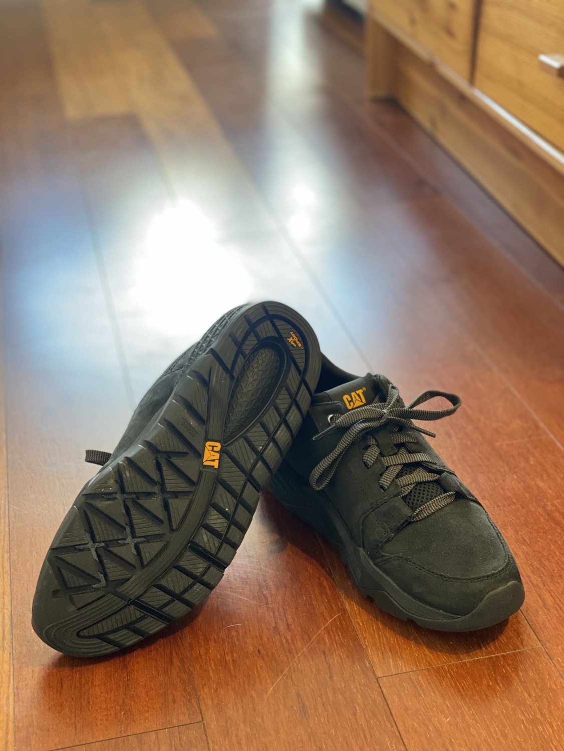 Brand-new Caterpillars- Size 9 (42-43) Men thumbnail