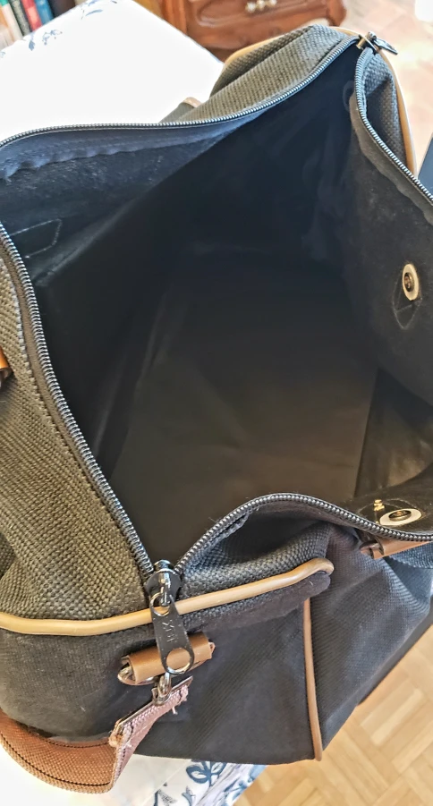 Vintage duffel bag/carry-on bag image indicator(8)