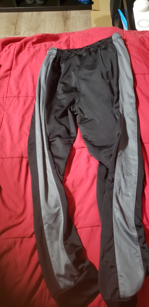 $5  boy converse track pants (L) (12/13 yrs) - photo 2