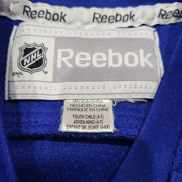 Reebok Vancouver Canucks 
 NHL Hockey Jersey 
 Youth 4-7 image indicator(4)