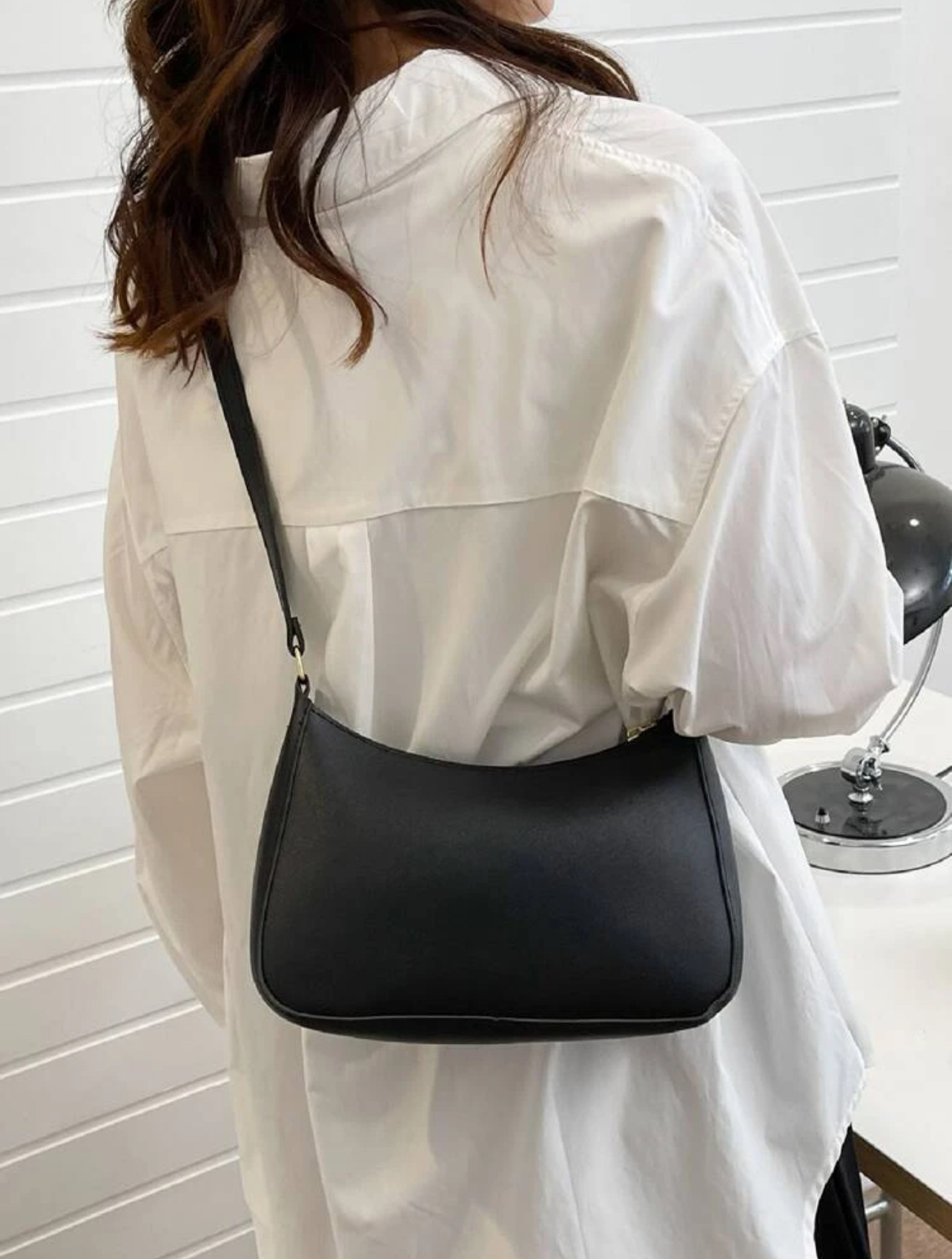 4pcs Faux Pearl Pendant Choker and Mini Minimalist Baguette Bag image indicator(6)