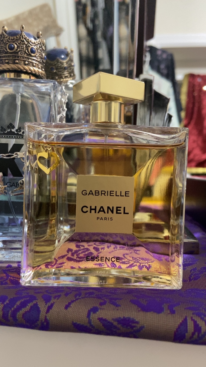 CHANEL paris Essence Perfume thumbnail