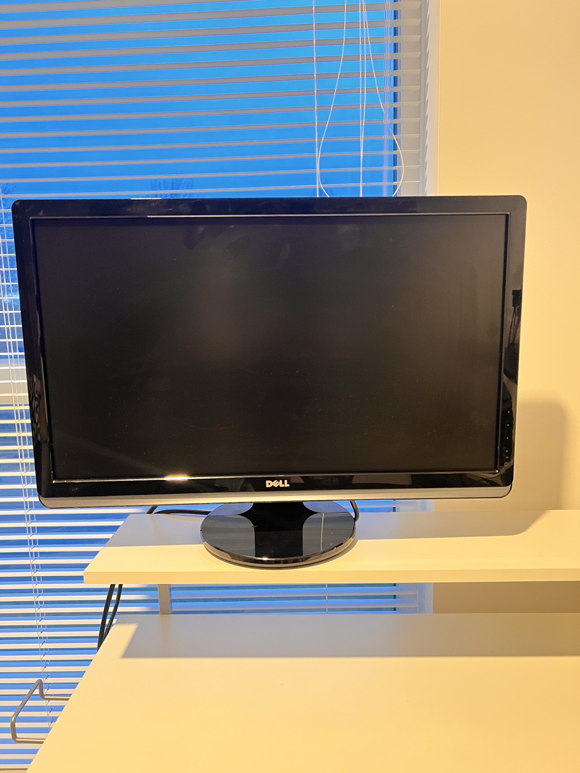 Dell 24inch Monitor - photo 4