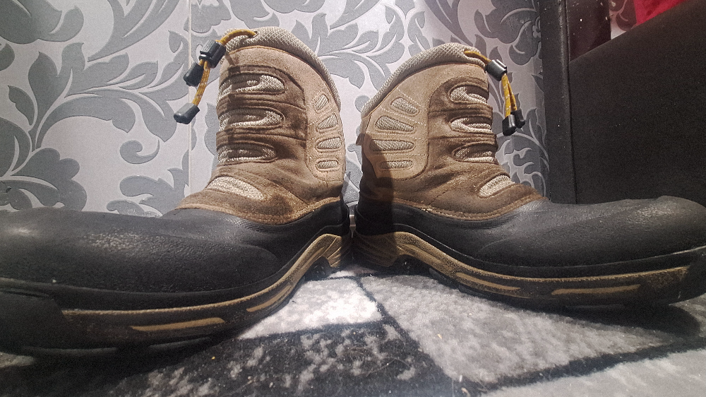 snow BOOTS size 6 US, like NEW "THE NORTH FACE"