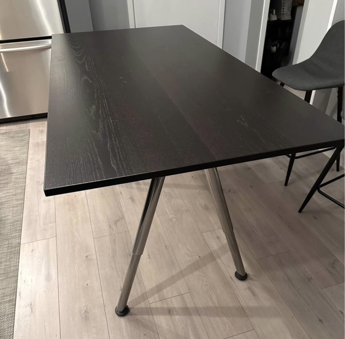 IKEA table with adjustable legs