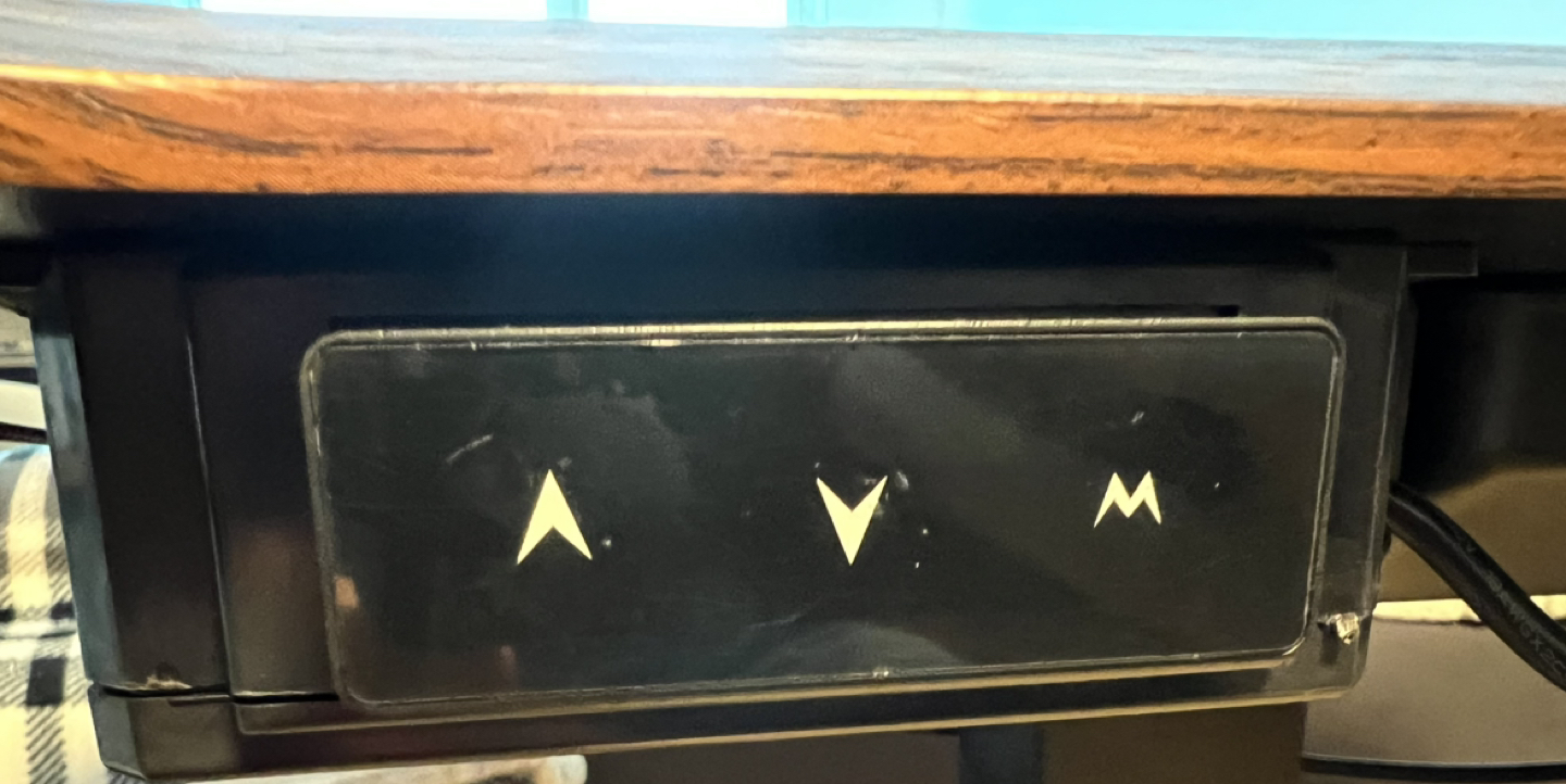 Electric Standing Desk w/ USB Interface with height adjustment - photo 5