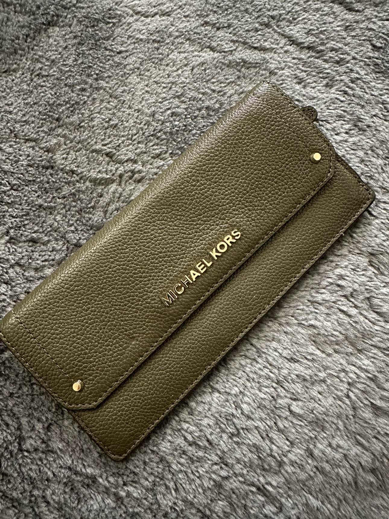 MK Bifold Envelope Saffiano Leather Wallet, Olive