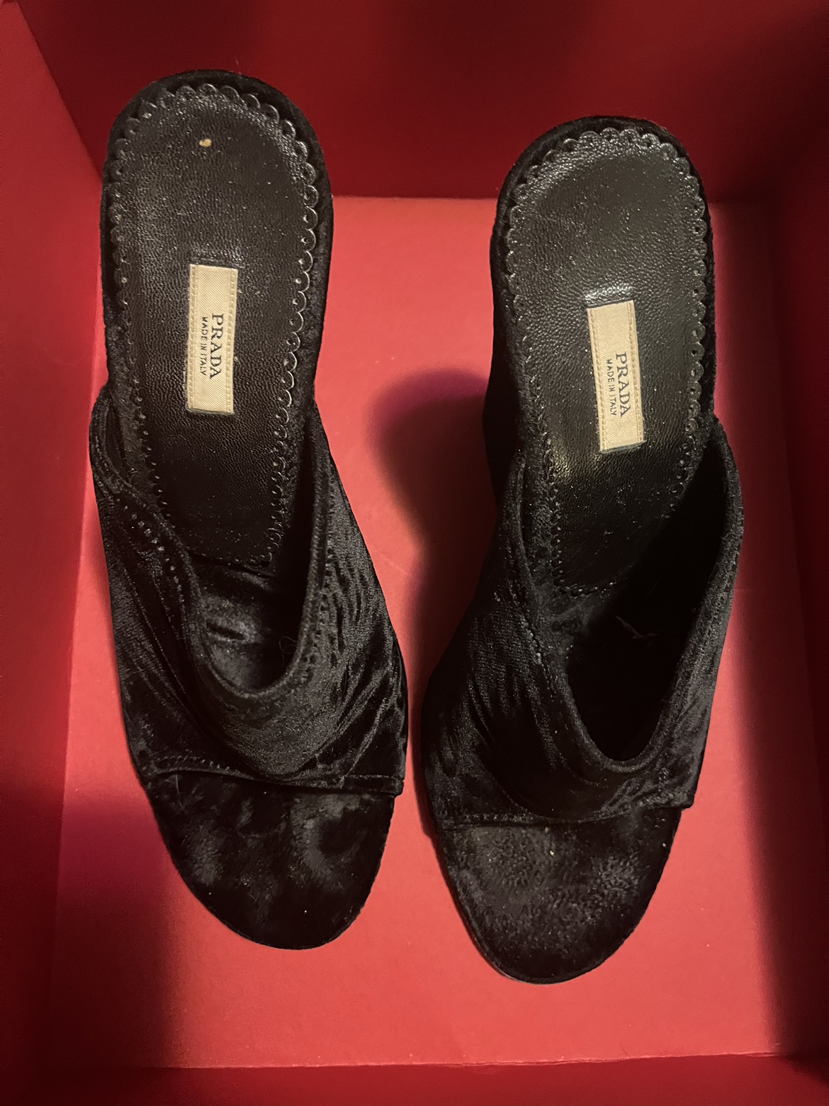 Velvet Sandals image indicator(2)