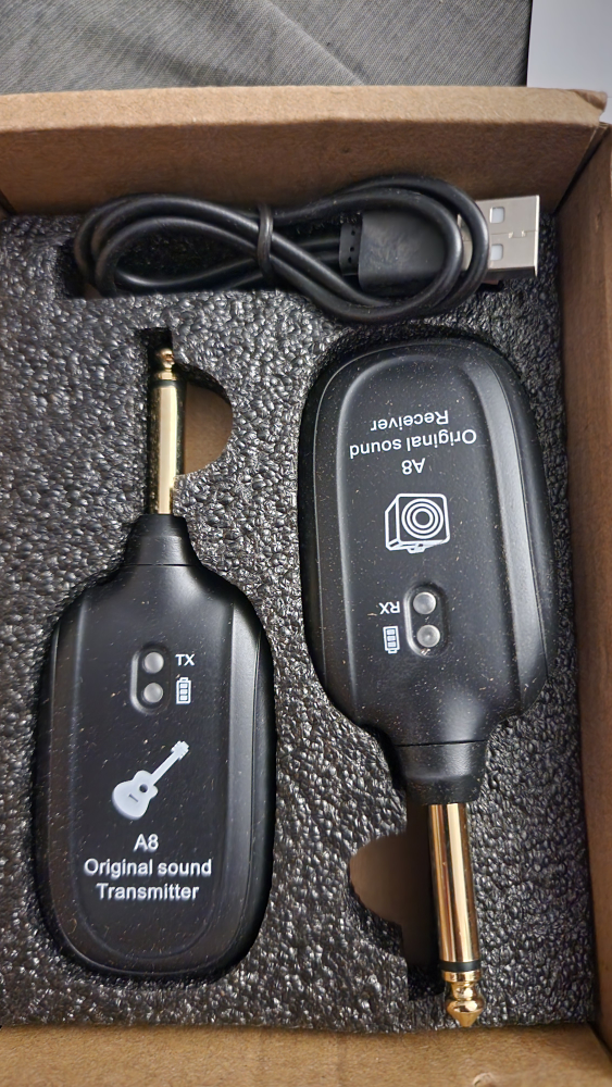 wireless guitar transmitter and receiver