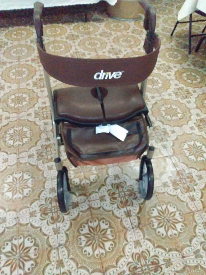 walker, brown , drive brand new nitro DLX euro moving must go - photo 2